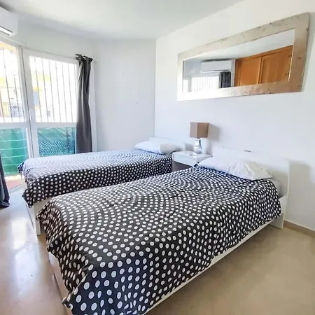 Fantastic Views, Large With 3 Pools, Minutes From Beach And Golf Mijas Costa Spain